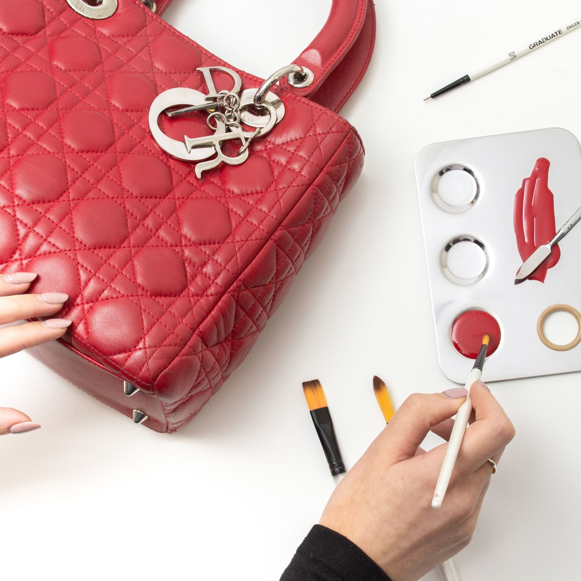 The Handbag Clinic launches in Fenwick, York